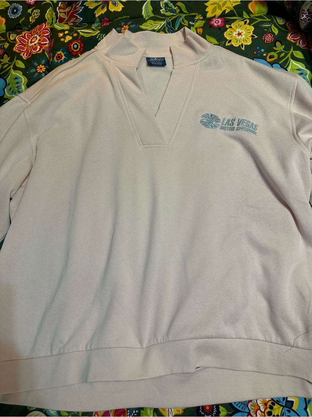 Charles River Apparel LAS VEGAS MOTOR SPEEDWAY Light Pink V-Neck Pullover